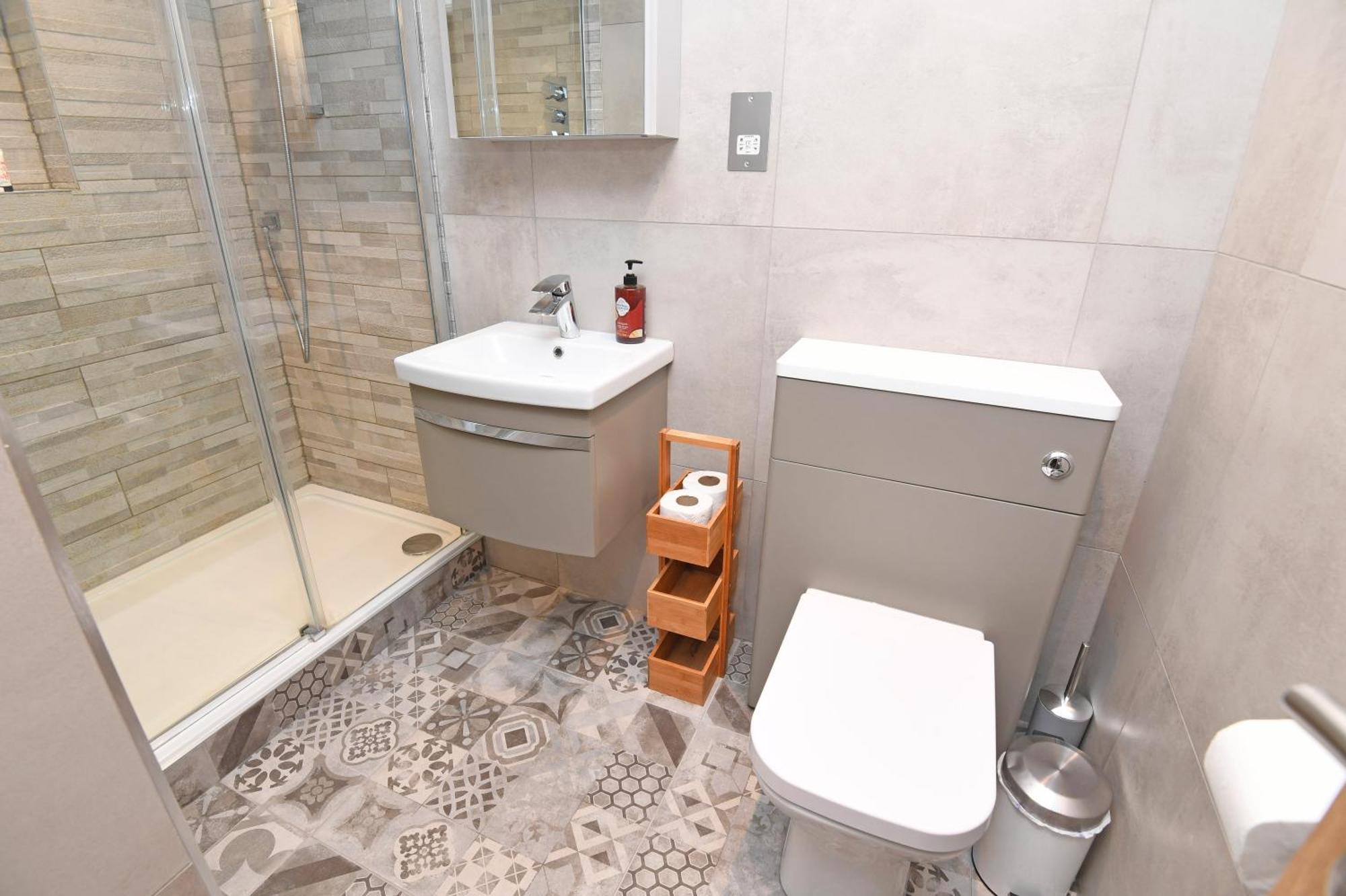 Valley Gardens Apartment- Ground Floor - Patio * Harrogate